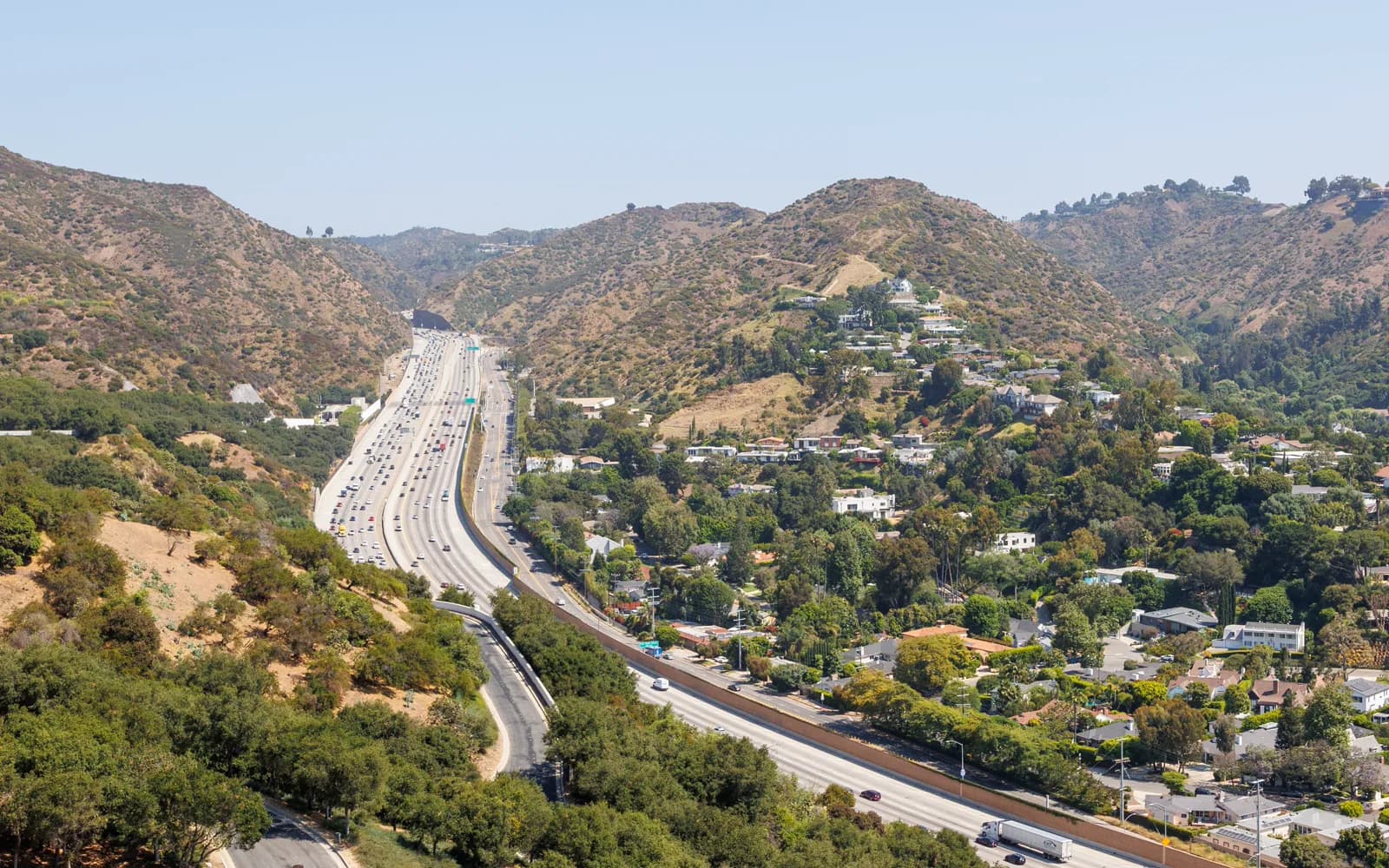 City or neighborhood view of Canyon Country, CA, served by OurMaids residential and commercial cleaning services