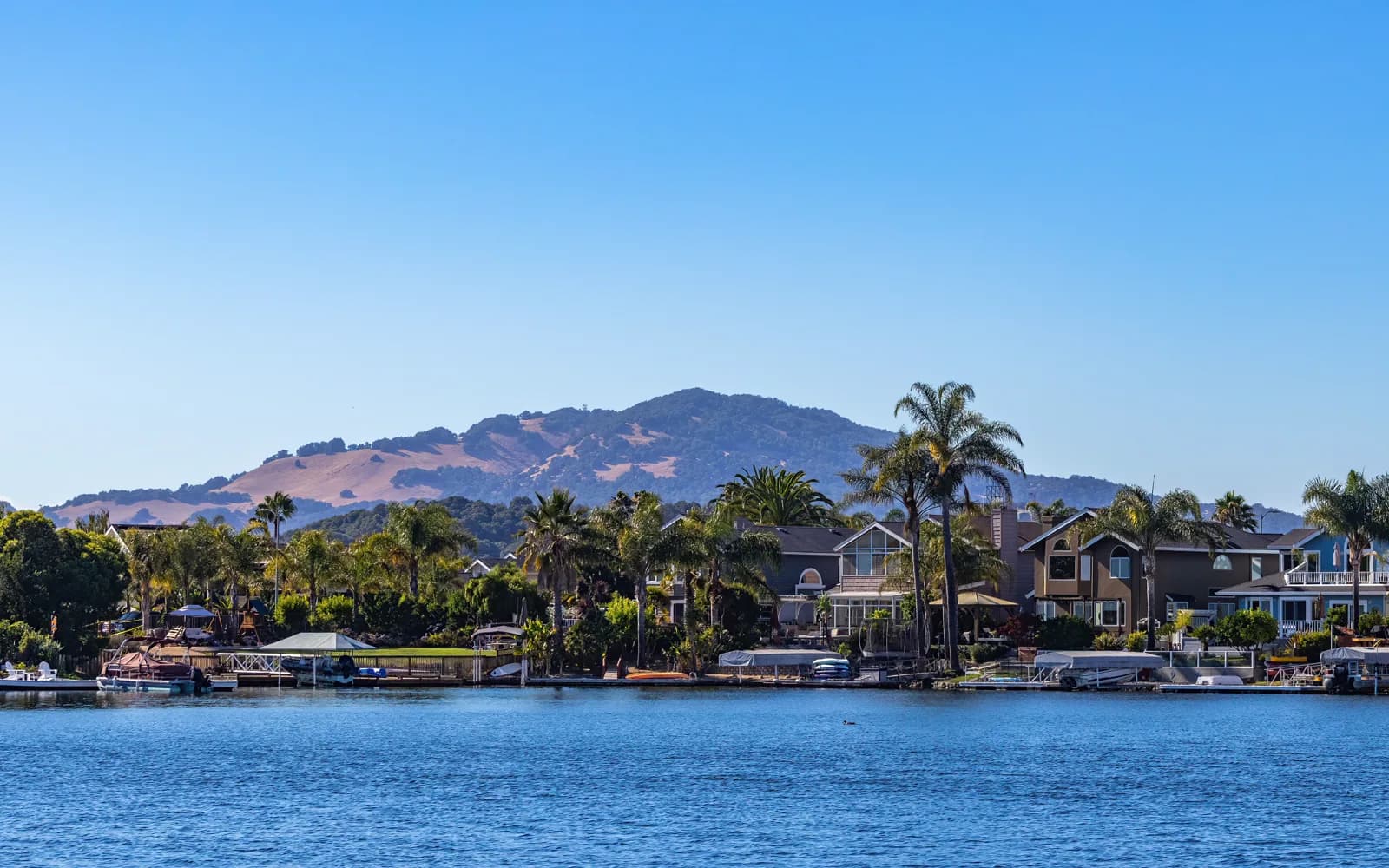 City or neighborhood view of Silver Lake, CA, served by OurMaids residential and commercial cleaning services